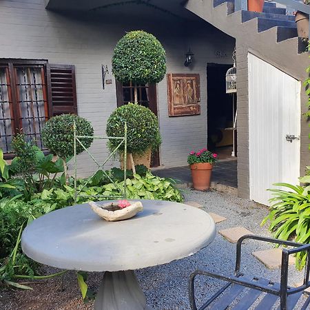 Waterhouse Guest Lodge In Waterkloof Pretoria-Noord Cameră foto