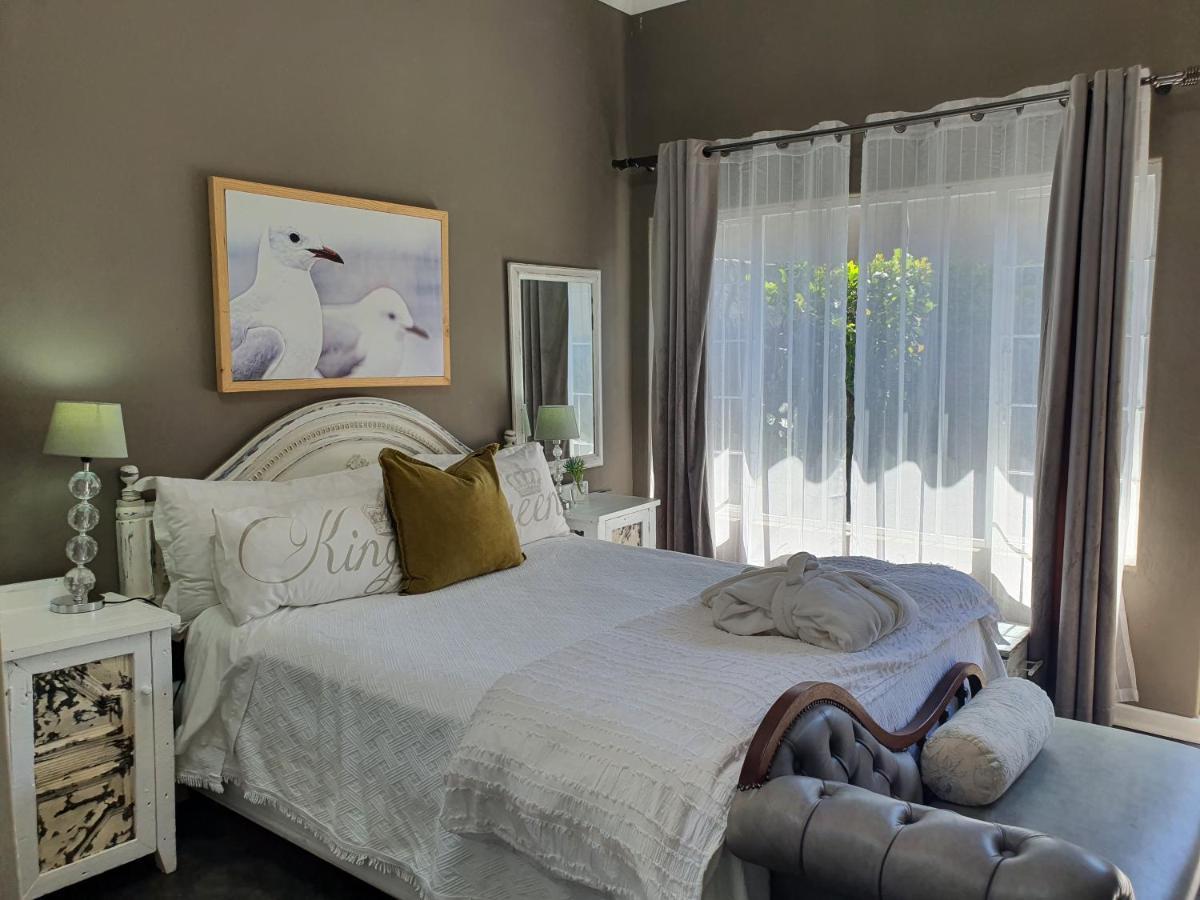 Waterhouse Guest Lodge In Waterkloof Pretoria-Noord Exterior foto